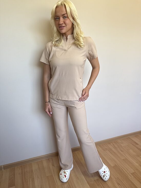 MEDICĪNAS BLŪZE "REZIDENTS" - NUDE